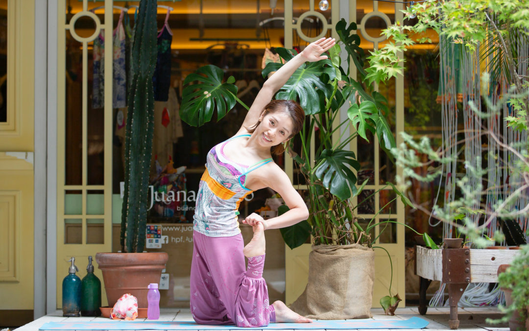 New instructor Hitomi, she will be teaching a Vinyasa Yoga classes focusing on alignment@Yoga Studio