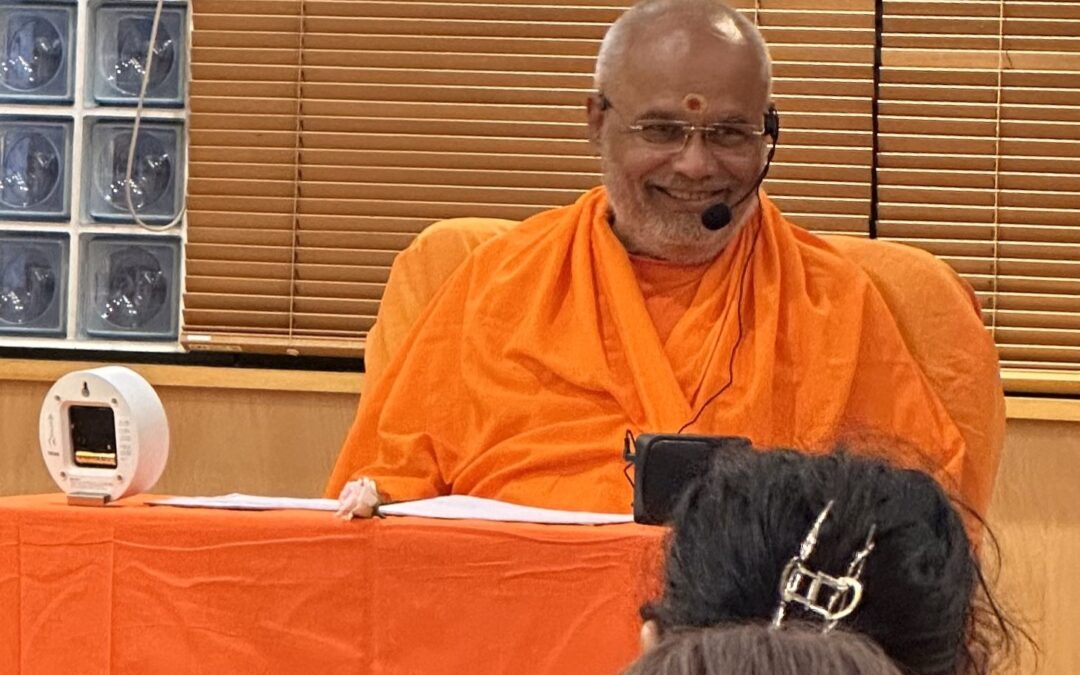 There was Swami Paramatmananda Saraswati Vedanta for the Satsang  at @Yoga Studio in Kichijoji in October!